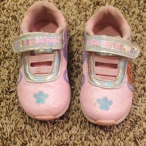 Size 6 girl paw patrol sneakers